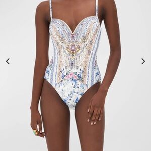 NWT Camilla Season of the Siren one piece bathing suit